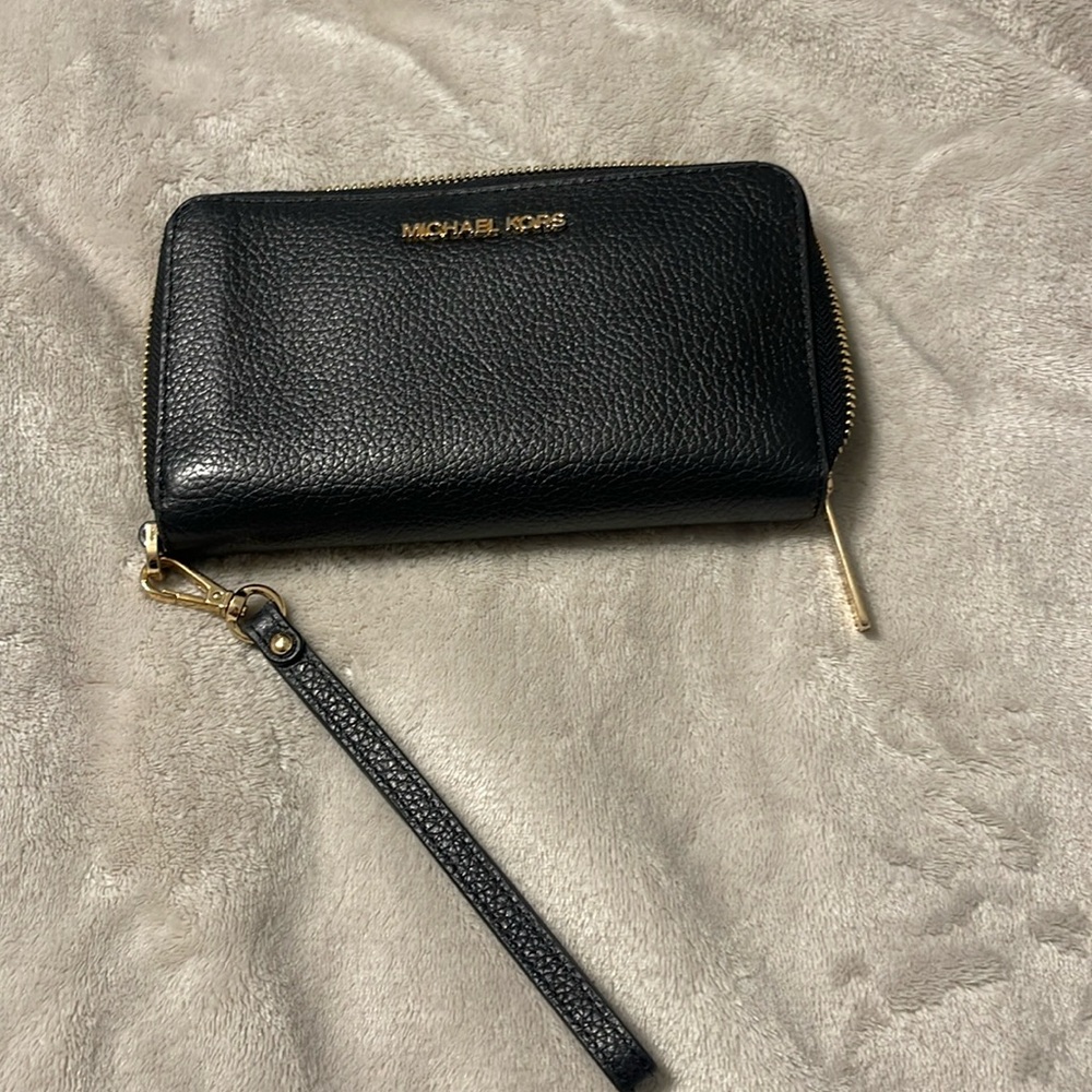 Michael Kors wristlet